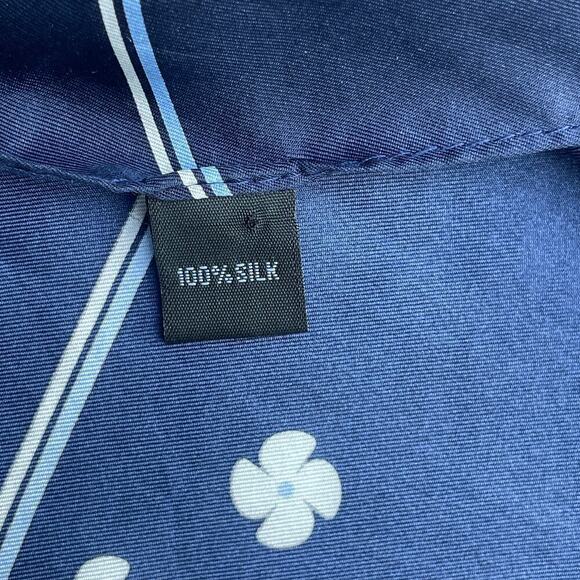 SVITZER 100% Silk Navy Floral Scarf - Picture 5 of 12